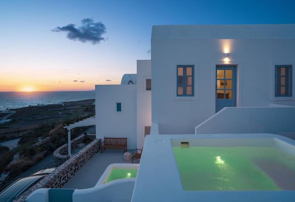 Santorini Sea View Apartments Vourvoúlos Exterior foto